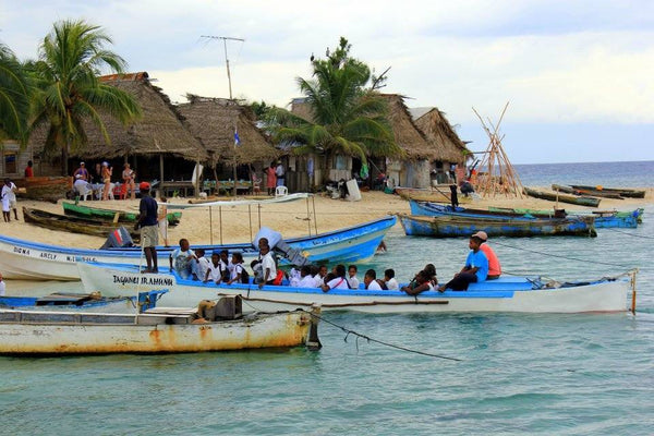 Cayos Cochinos All Day Snorkel Trip